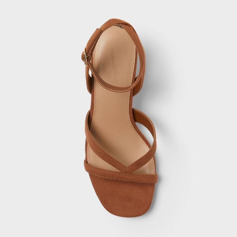 Universal Thread - Women's Quincy Block Heels - Universal Thread Cognac 6 - Picture 3 of 4